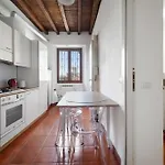La Boheme Flat
