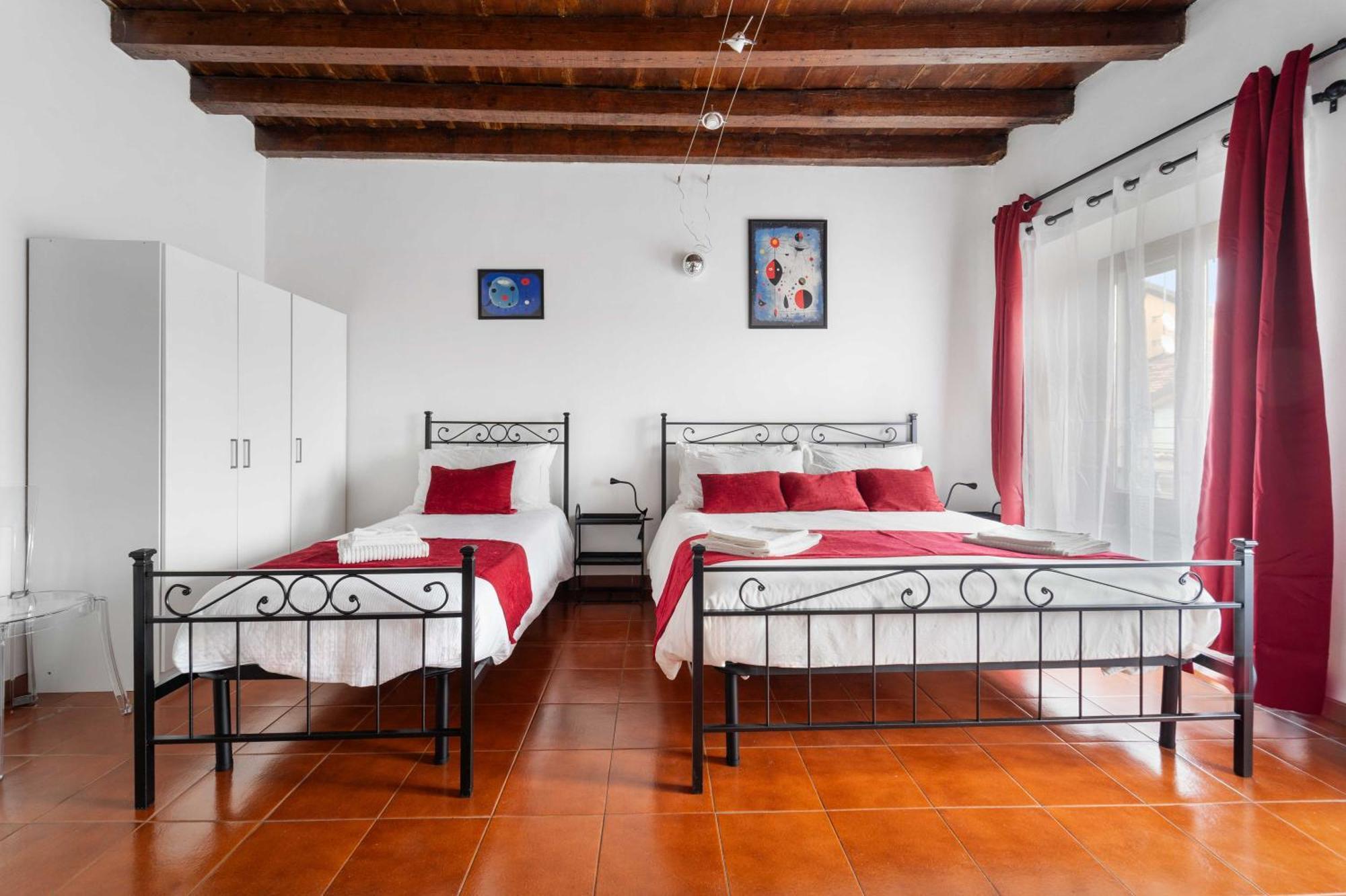 La Boheme Flat Apartment