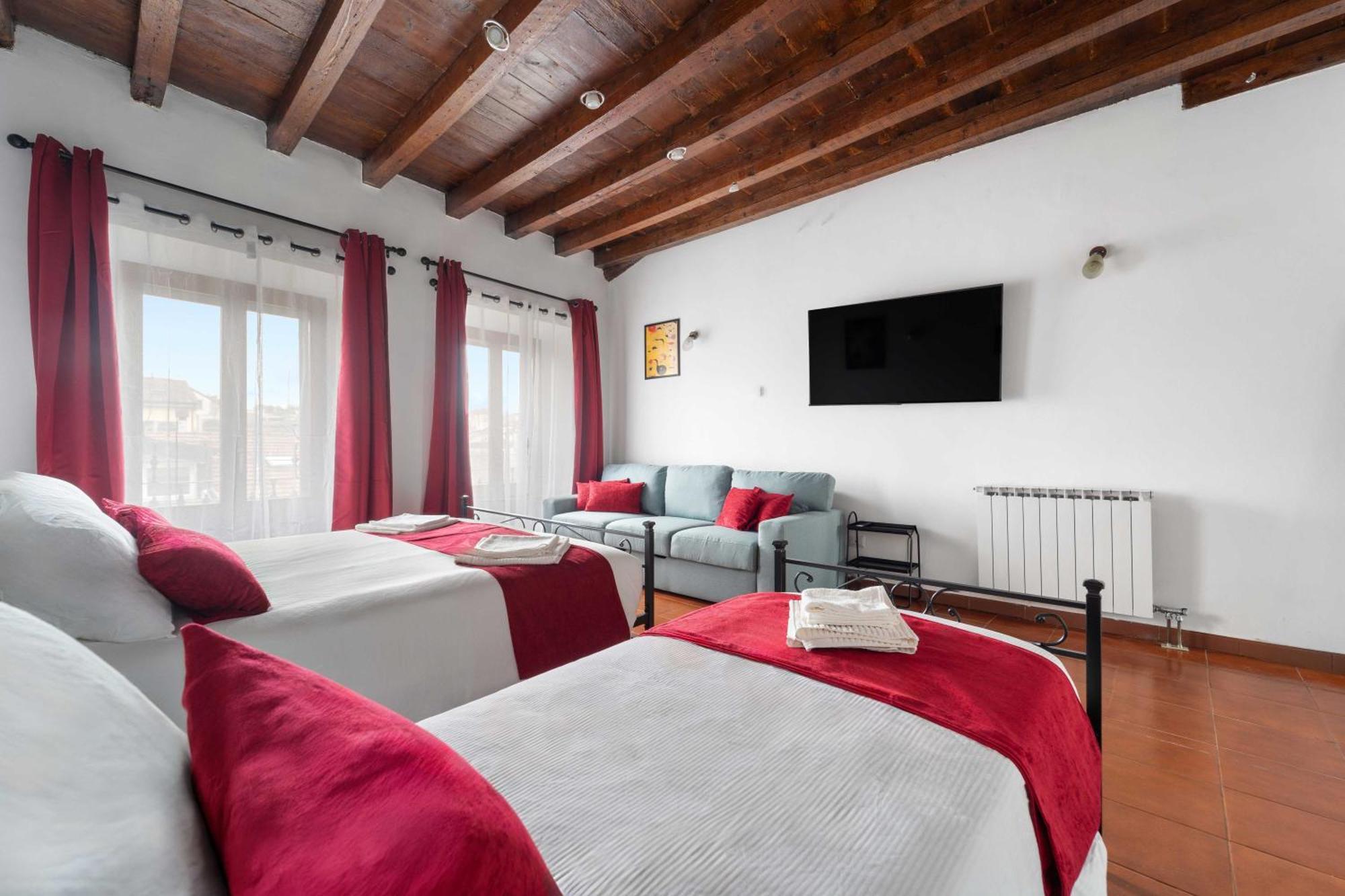 La Boheme Flat Apartment